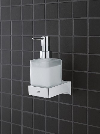 Дозатор жидкого мыла Grohe Selection Cube (40805000) Киев - изображение 2