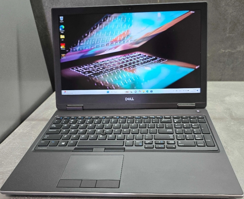 Мощный Ноутбук Dell Core i9-9880H/32Gb./500Gb./ 4Gb Video Киев - изображение 2