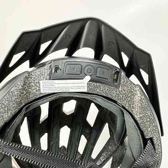 Захисний шолом Livall MT1 NEO (L) Black (58-62см), акустика, мікрофон, сигнали поворотів та стопів, додаток, пульт BR80, Bluetooth (LIV-T0MT1N-5343) Киев