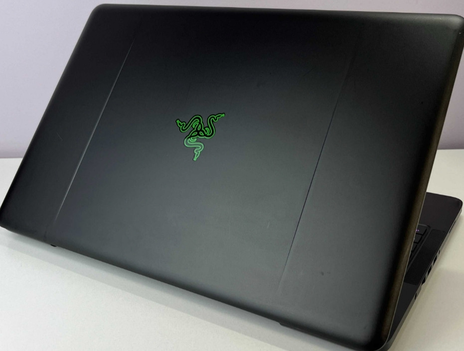 Ноутбук Razer Blade Pro 17 120Hz GTX 1060 i7-7700 HQ SSD 512Gb RAM 16Gb Київ - фото 7