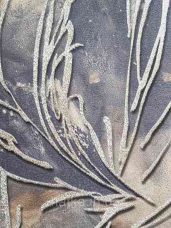 Обои виниловые на флизелине метровые Sintra Edelina листья золотистые на черно сером Киев