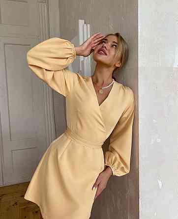 Женское романтичное мини платье на запах костюмка Одесса