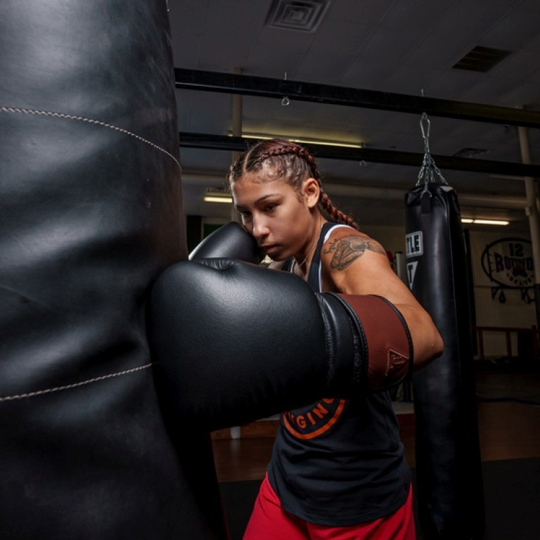 Боксерські рукавиці TITLE Boxing Honorary Black M 12 oz (бинти 4м. в комплекті) Каменское - изображение 9