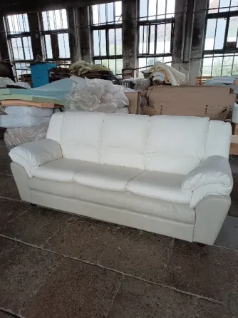 Шкіряний трьохмісний диван модель 102 Pegasus Ужгород