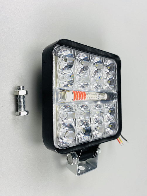 Фара LED квадратна 48W 6000K (26 діодів) багатофункціональна біле світло (верх + низ) + червоне світло (центр) + синє світло (цент Мукачево - фото 7