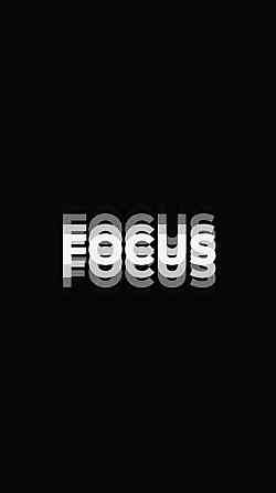 Футболка FOCUS — чорна футболка з мінімалістичним принтом Чернівці