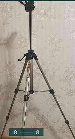 Штатив: SONY. Київ