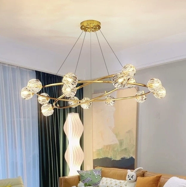 Люстра светодиодная потолочная 8816 (Золотистый) 18+6+4 плафонов Вінниця - фото 1