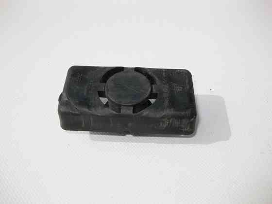 Mercedes-Benz  A0029976186 Опора домкрата на передньому підрамнику C-Class W203 W204 CL203 Sportcoupe C203 E-Class W212 GLK X204 CLS C218 CLC C218 Одесса