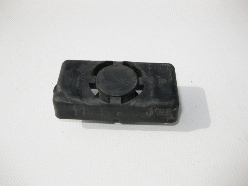 Mercedes-Benz  A0029976186 Опора домкрата на передньому підрамнику C-Class W203 W204 CL203 Sportcoupe C203 E-Class W212 GLK X204 CLS C218 CLC C218 Одесса - изображение 3