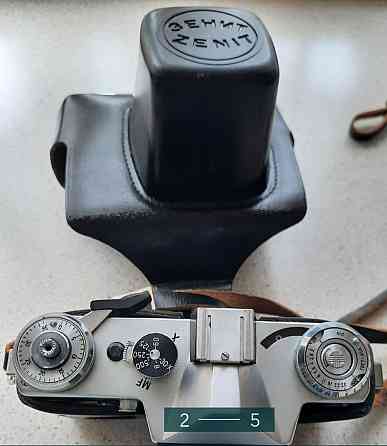 Фотоапарат: ZENIT - E" з Об'єктивом HELIOS -44-2. Харків