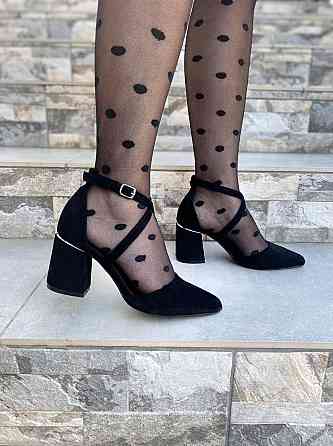 VIKA Босоніжки жіночі чорні VIKA L120-21 літні з еко-замші на стійких підборах із закритим носк Коломия