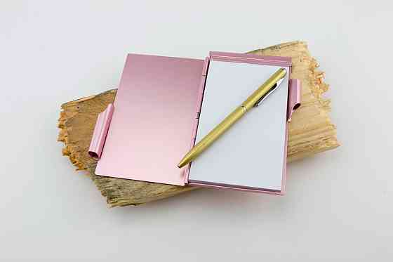 Карманный блокнот с ручкой Troika Deer Ровно