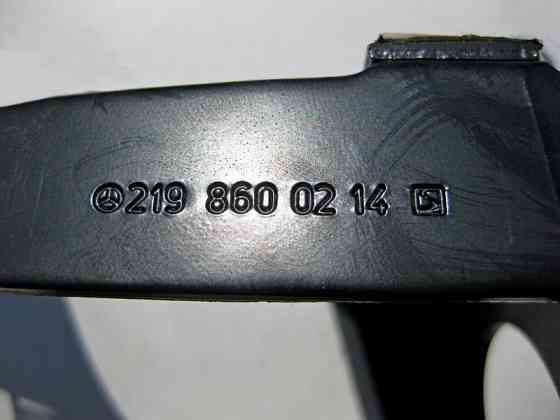 Mercedes-Benz  A2198600214 Кронштейн заднього правого ременя безпеки CLS C219 Одесса