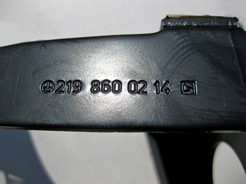 Mercedes-Benz  A2198600214 Кронштейн заднього правого ременя безпеки CLS C219 Одесса - изображение 3