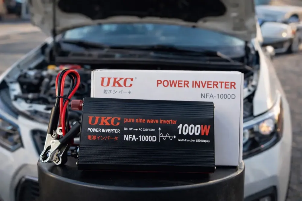 Преобразователь напряжения 12V-220V UKC 1000 Вт с чистой синусоидой / автомобильный инвертор 12 В в 220 В с цифровым дисплеем и USB выходом Коломия - фото 1