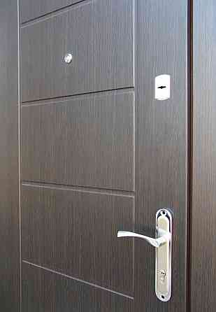 Двери квартирные Redfort, модель Канзас комплектация Эконом 960 Киев