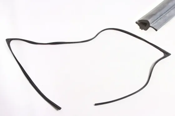 Уплотнитель заднего стекла 1118 БРТ Винница