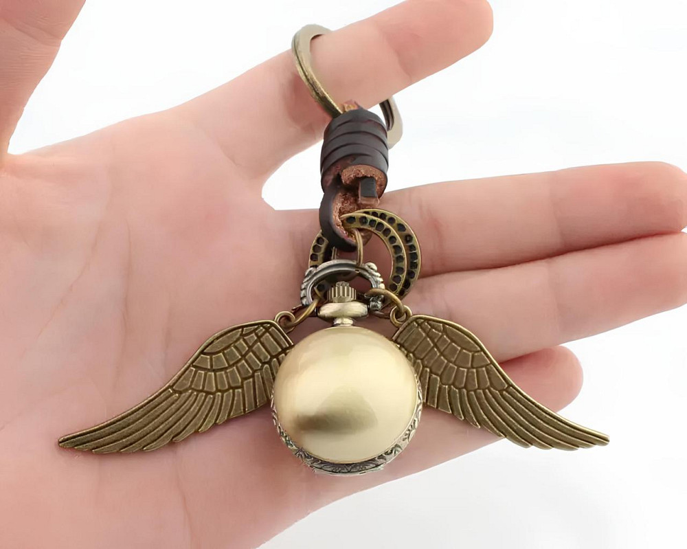 Часы-брелок Снитч RESTEQ — кварцевые часы в форме золотого снитча из Гарри Поттера, стильный аксессуар для поклонников волшебного Киев - изображение 4