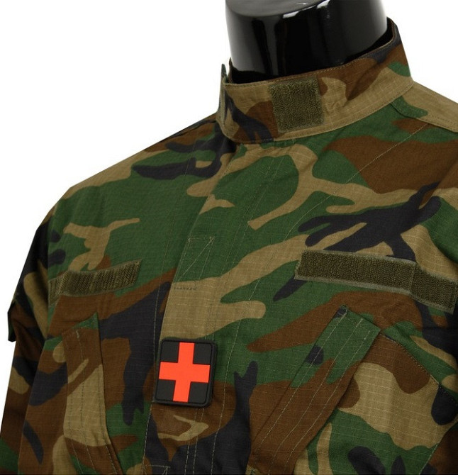 Шеврон 3D PVC на липучке Mil-Tec 16830402 “FIRST AID