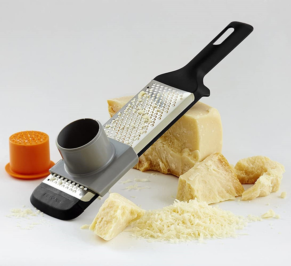 Кухонная Терка мелкий глазок 32 см Fiskars 