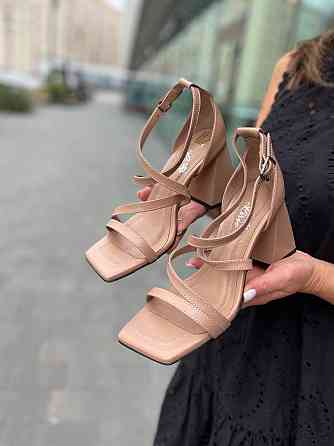 LIRIO Жіночі босоніжки шкіряні капучино, з квадратним носком на підборах LIRIO L0195 р. 35-40 3 Коломыя