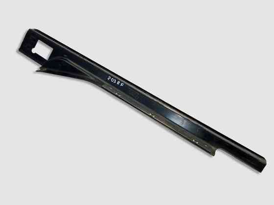 Mercedes-Benz  A2036800835 9051 Накладка чорна переднього правого дверного отвору з хромом C-Class W203 Одесса