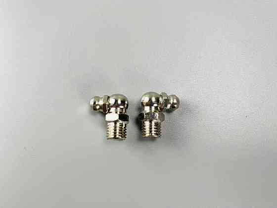 Маслянка М8x1 кутова 900 Мукачево