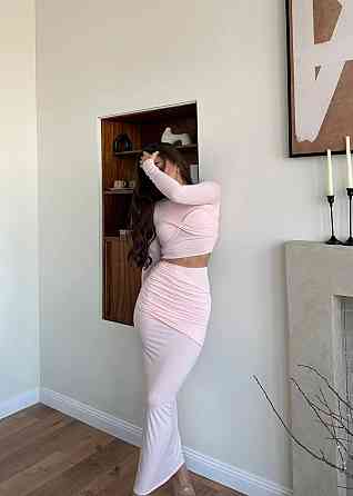 Жіночий облягаючий костюм: топ і спідниця зі складками мікродайвінг Рожевий, 42/44 Одеса