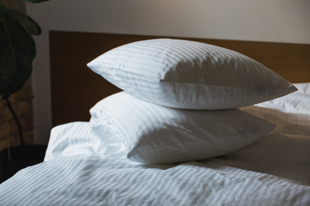 Ecotton Комплект постільної білизни Ecotton Євро 210х220 см готельний із Страйп-сатину білий по Коломия - фото 3