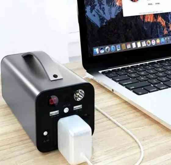 Павер банк зарядка. Київ