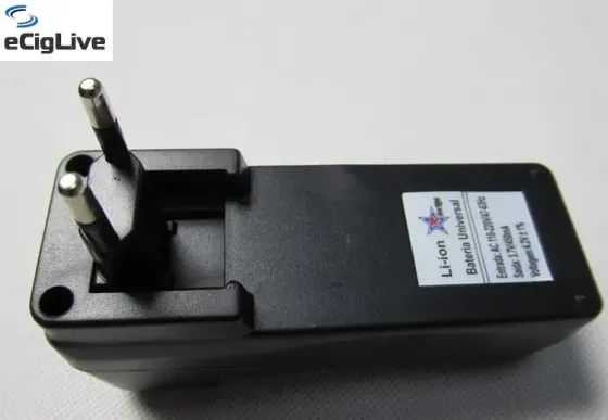 Универсальное зарядное устройство под аккумуляторы 18650/18350 Киев