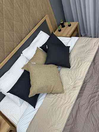 Покрывало двустороннее Decorator Microfiber листья 210х215 см капучино с бежевым (85-097) Киев