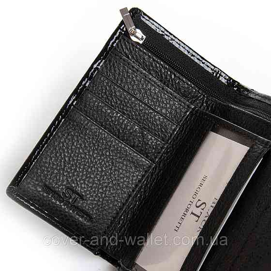 Лаковый женский кошелек небольшого размера черного цвета ST Leather Киев