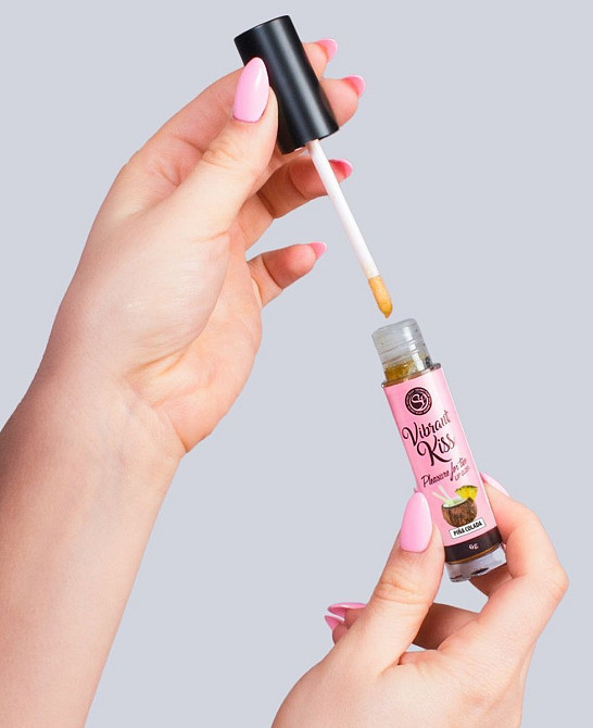 Блеск для губ с эффектом вибрации Secret Play - LIP GLOSS Vibrant Kiss Pina Colada, 6 грамм Sex Aura Киев - изображение 3