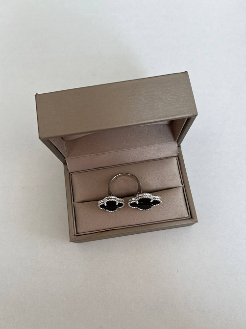 Кольцо Van Cleef посеребрение / клевер кольцо двойное черная эмаль Одесса - изображение 2
