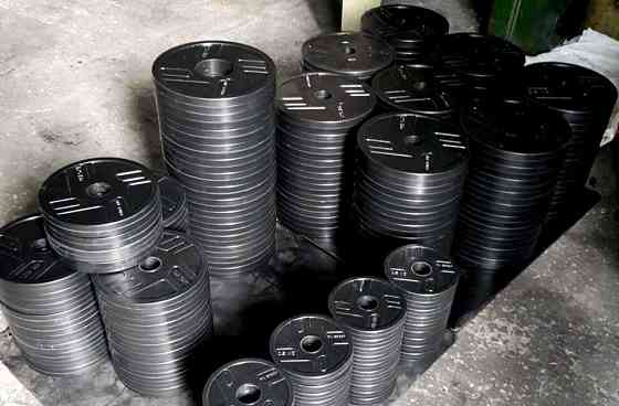 Диск прогумований 15 кг на гриф 25 мм Гантелі, гирі, штанги і диски металевий Київ