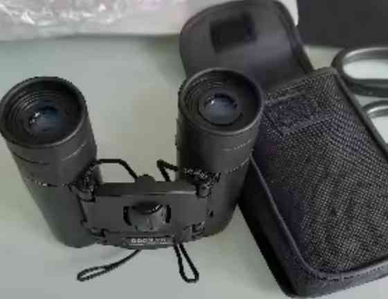 Бінокль дуже потужний. Київ