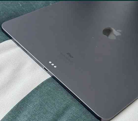 Планшет Apple iPad Pro 6th 2022 M2 256Gb. 12.9 Київ