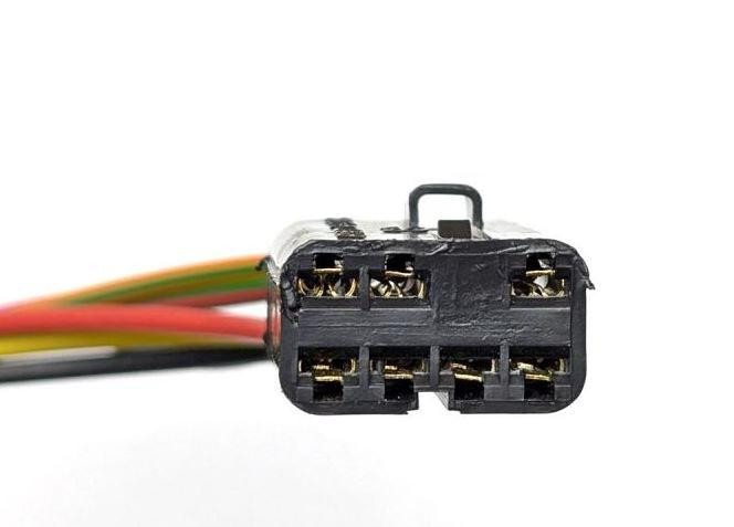 Разъём стеклоподъёмника ВАЗ 2108–2109, 1118 Калина Харьков - изображение 1