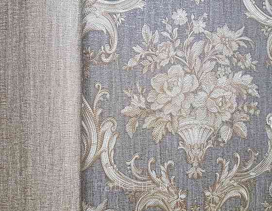 Шпалери вінілові на флізеліні AdaWall Seyyah 1.06х10 квіти в горщику вензеля структурні золотисті на коричневому Київ