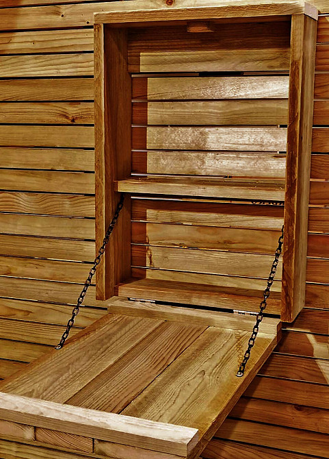 Настенный бар 