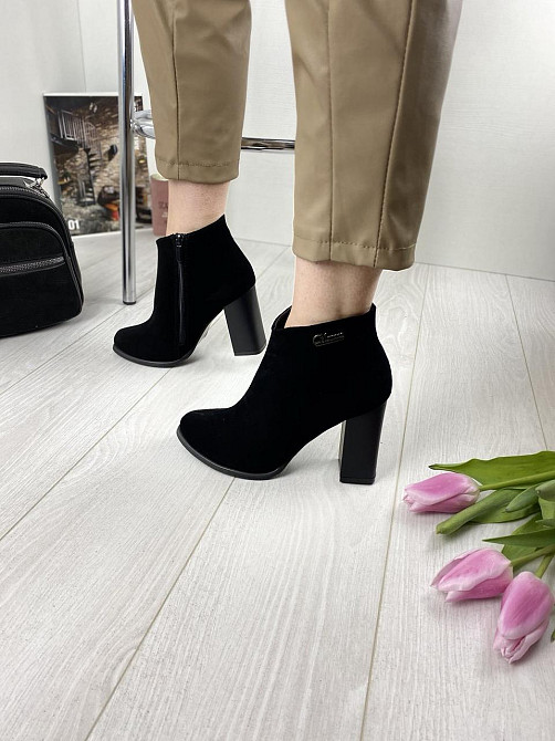 Жіночі черевики 95 чорні натуральна замша висота каблука 9см розміри 37-40 (1114) Коломия - фото 2