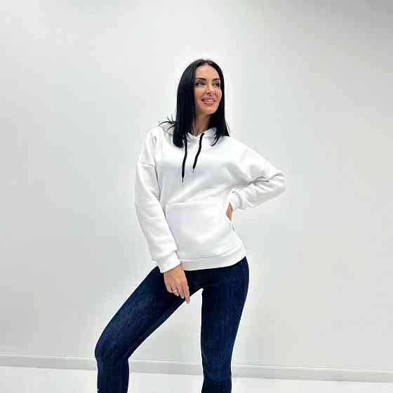 Однотонный батник с капюшоном 