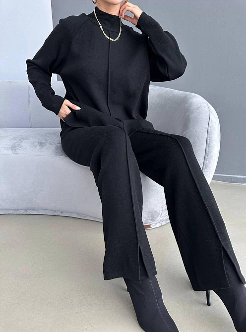 Женский базовый теплый брючный костюм двойка: свитер и штаны машинная вязка Черный Одесса - изображение 4
