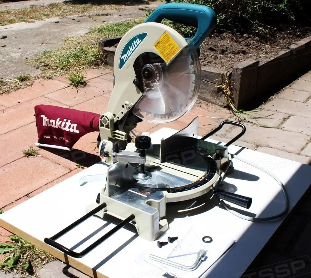 Ручная торцовочная пила без протяжки по дереву Makita LS1040N : 1650 Вт, глубина реза 93мм, круг 255 мм Киев - изображение 10
