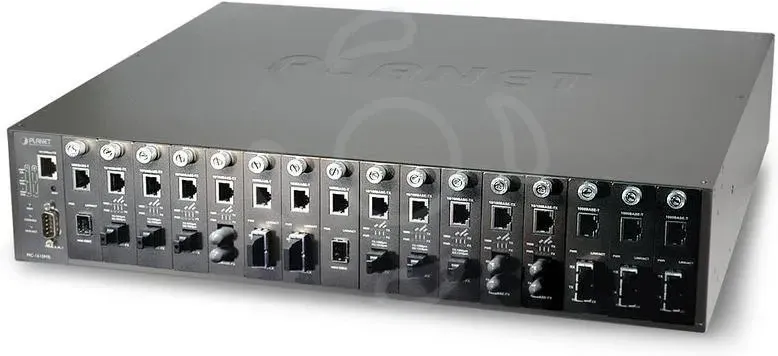 Об'єктив PLANET Корпус NA Конвертери 16 SLOT (MC-1610MR) Київ - фото 1