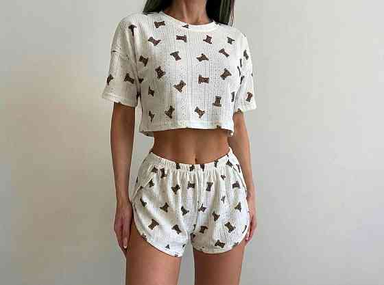 Жіноча ніжна піжама-двійка: топ і шорти з принтом трикотаж перфорація Білий, 46 Одеса