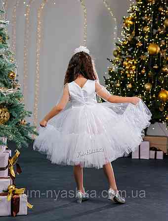 Святкова пишна біла сукня для дівчинки Кривий Ріг