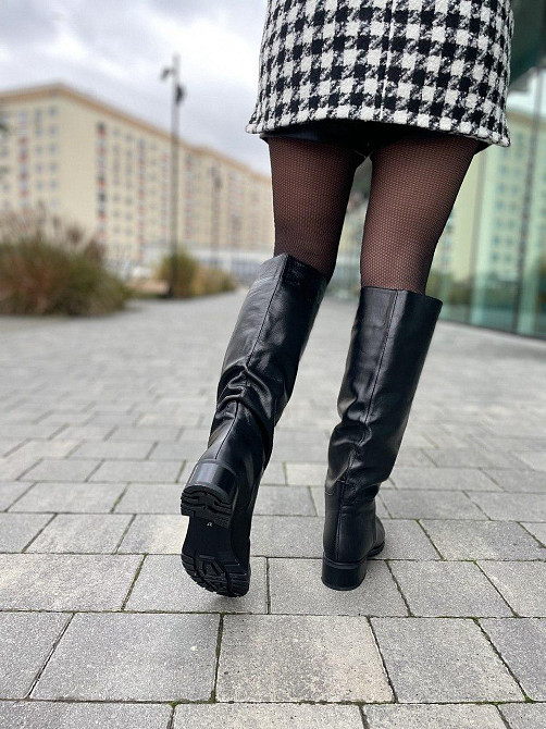 Valiente Чоботи жіночі VALIENTE чорні натуральна шкіра висота 43см обхват 38см размеры 36р. 38р Коломыя - изображение 2